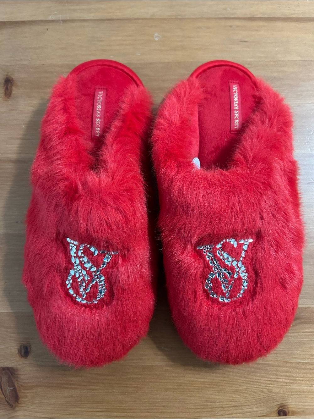 Victoria’s Secret Luxe Plush Closed-Toe Slippers in red bling